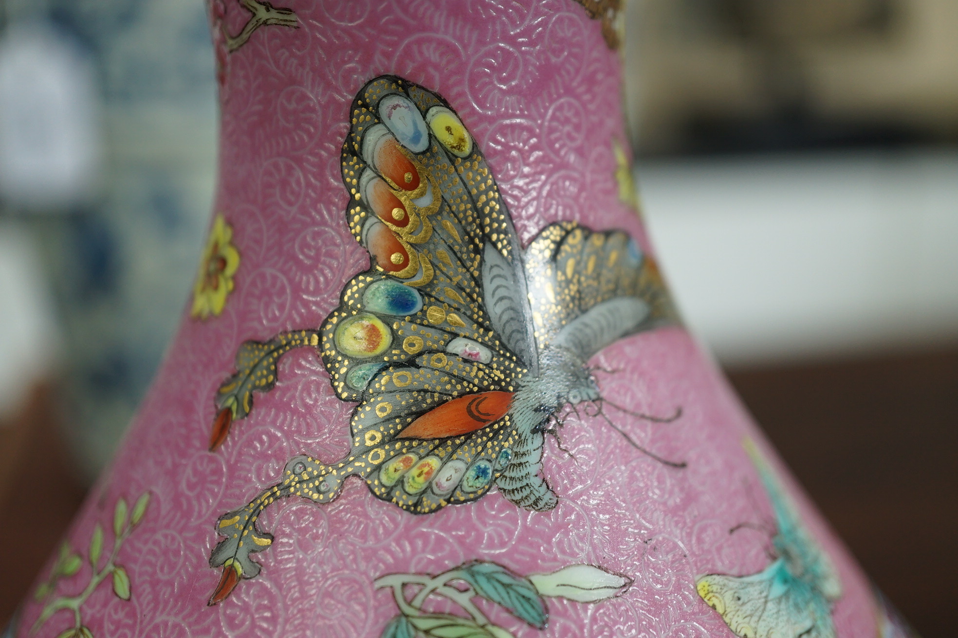 A Chinese pink-ground sgraffito pear-shaped vase, yuhuchunping, Daoguang six character seal mark and of the period (1821-50)